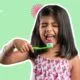 Como fazer o seu filho querer escovar os dentes diariamente. Veja 7 táticas infalíveis. - Tenho Saúde 7 táticas infalíveis para fazer o seu filho querer escovar os dentes diariamente. Tenho Saúde