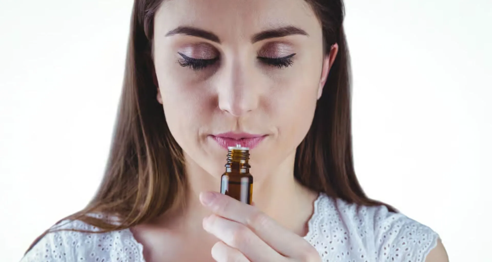 Rosemary essential oil: smelling this aroma of R$15 can boost your memory and concentration essential oil that increases memory and intelligence I Have Health